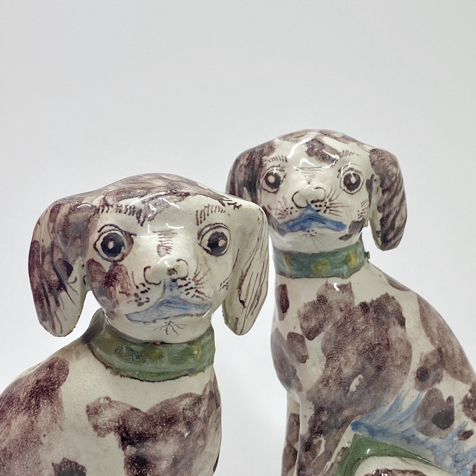 North of France - Pair of piggy banks depicting dogs - Eighteenth century
