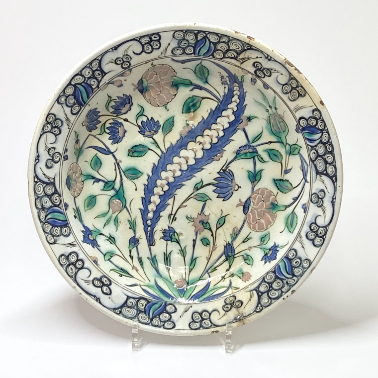 Iznik - Grand plat dit «tabak» - XVIIe siècle