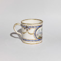Tasse mignonnette en porcelaine tendre de Sèvres - XVIIIe siècle