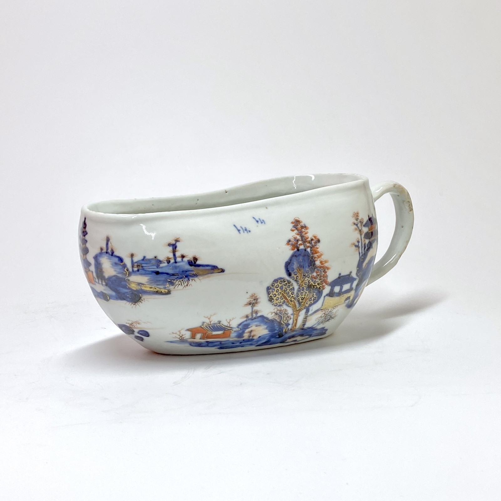 China - Compagnie des Indes - Boudalou with Imari decoration - Eighteenth century