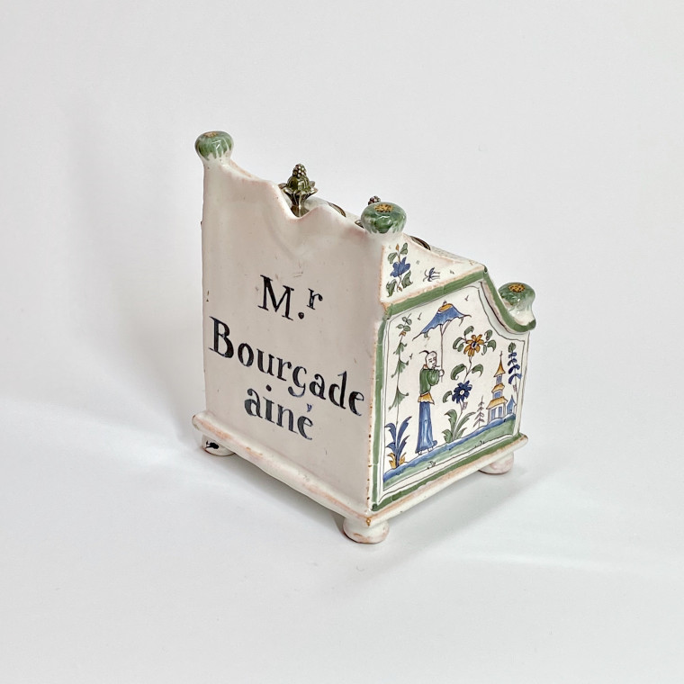 Rare patronymic writing case in earthenware attributed to Auvillar - Eighteenth century