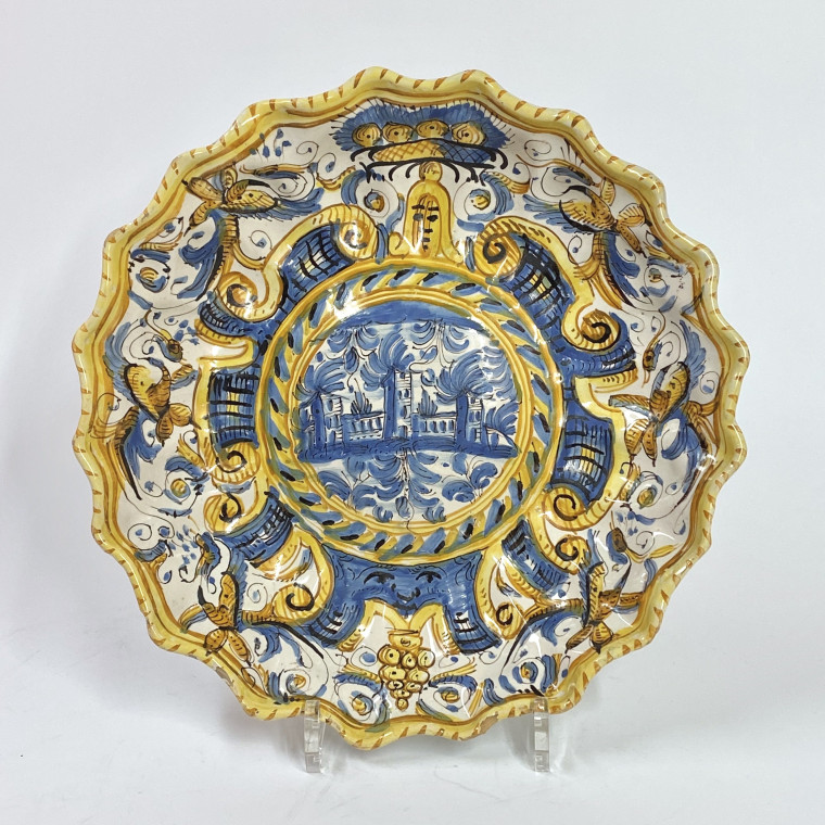 Crespina in majolica from Deruta - seventeenth century