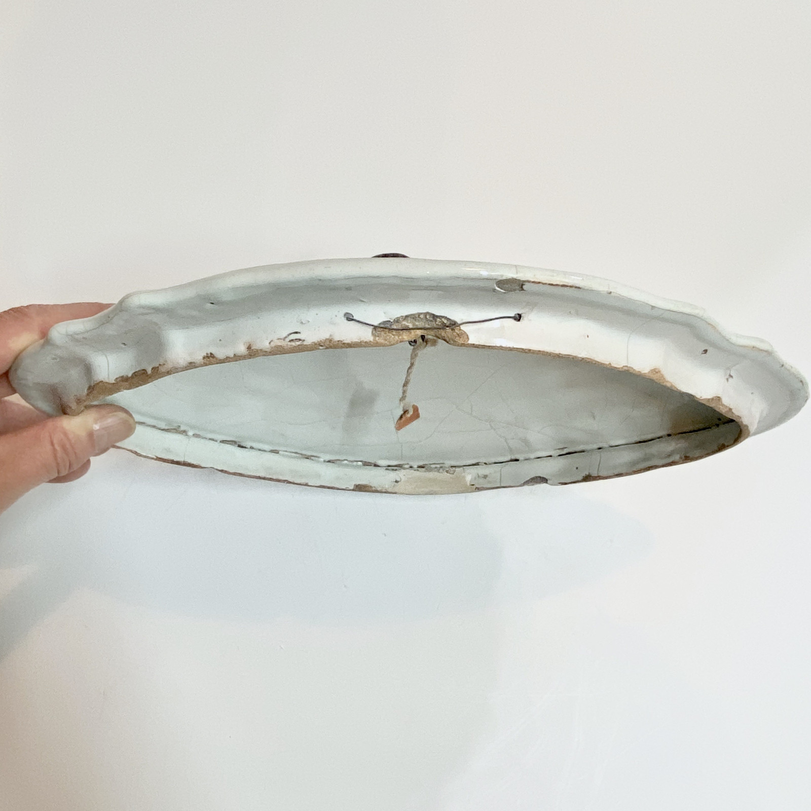 Sinceny - Lid decorated with a basket of flowers - Eighteenth century