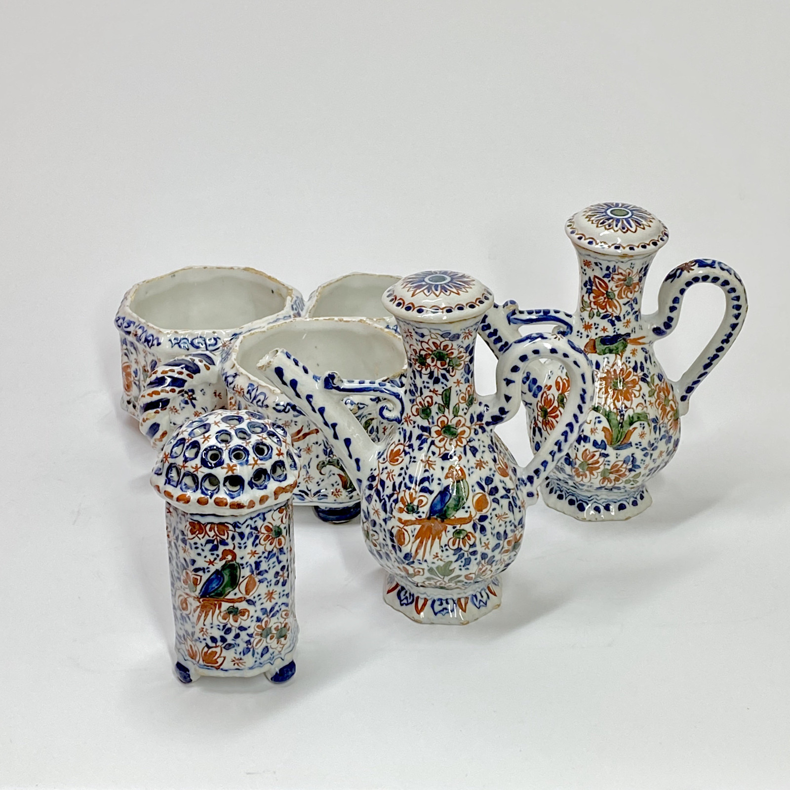 Delft - Rare porte-Huilier polychrome à trois compartiments - XVIIIe siècle