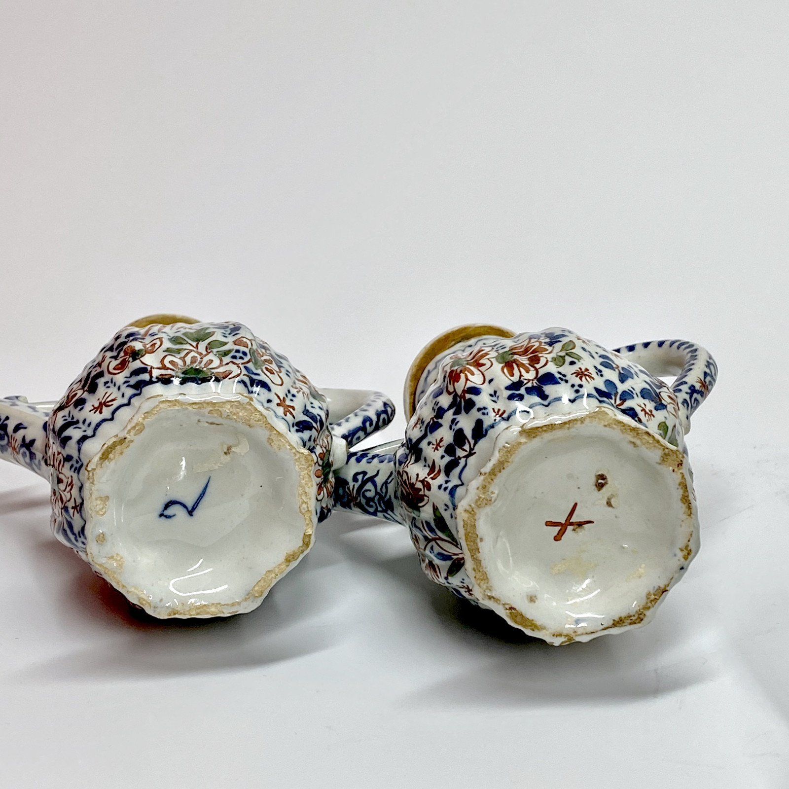 Delft - Rare polychrome cruet holder with three compartments - Eighteenth century