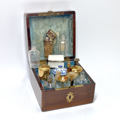 Box Louis XV period travel kit - Eighteenth century