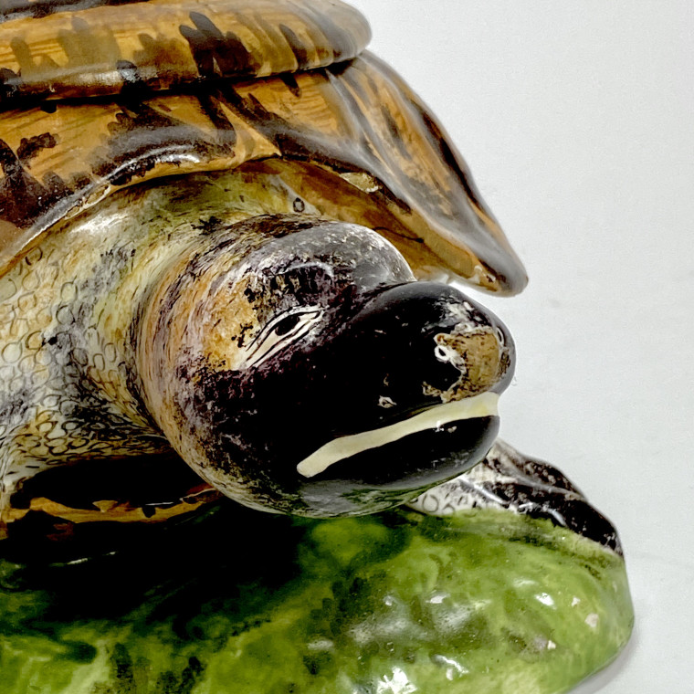 Strasbourg - Tortoise with trompe l'oeil - Manufacture Paul Hannong, about 1750-1754