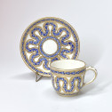 SÈVRES – Tasse et sa soucoupe dit "Gobelet Bouillard" - XVIIIe siècle