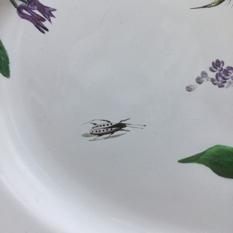 Marseille - Large dish with floral decoration and insects - Fabrique de Robert - Eighteenth century