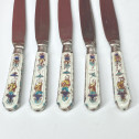 Villeroy - Mennecy - Suite de cinq couteaux à décor au Chinois - XVIIIe siècle - vers 1740