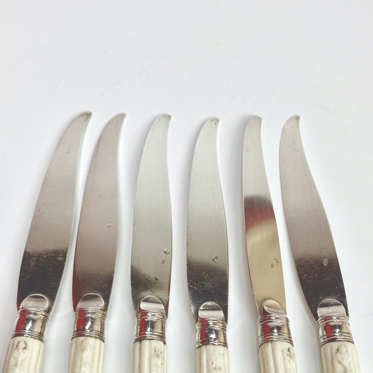 Saint-Cloud - Set of six white enamelled knives - Eighteenth century - circa 1740
