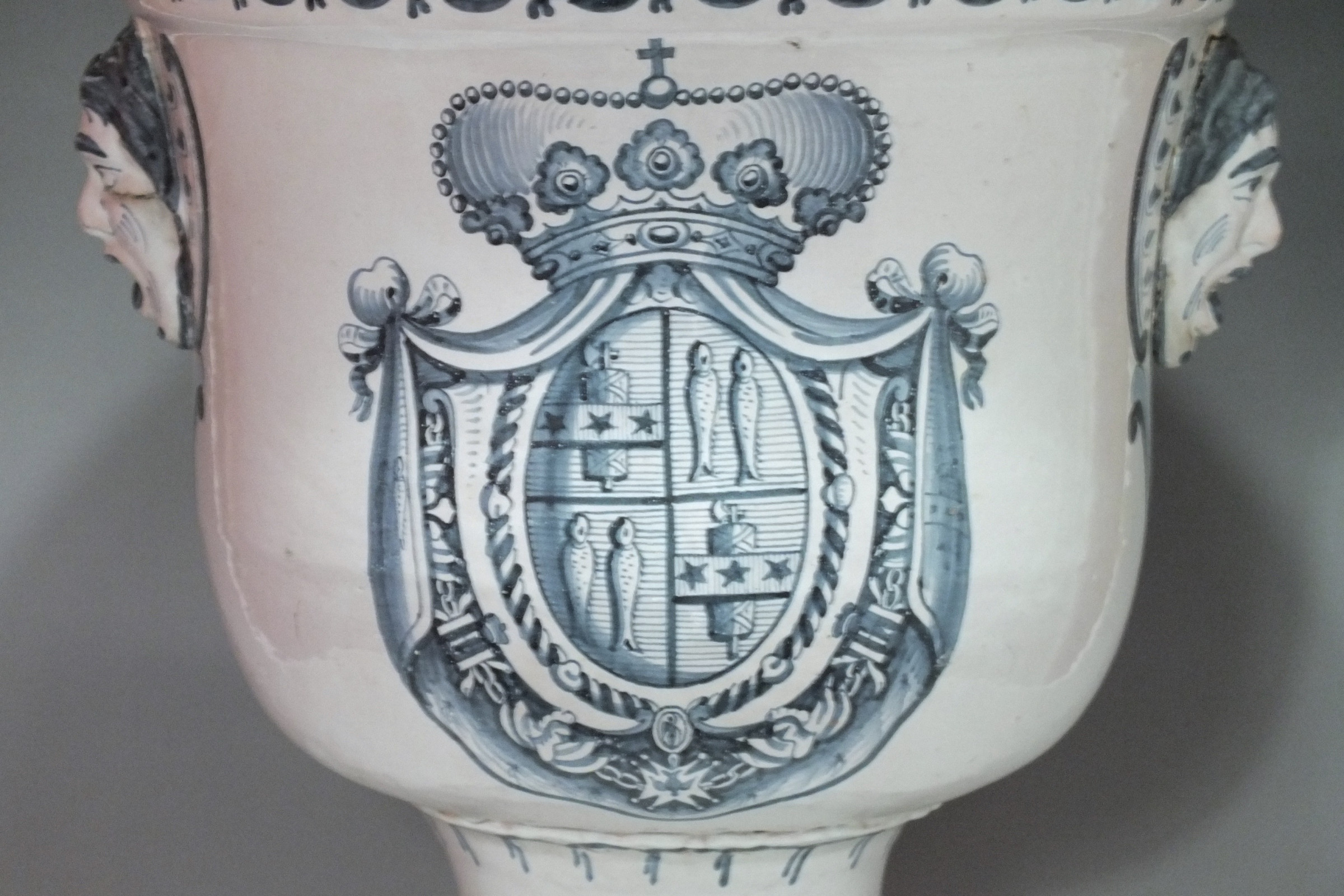 Nevers - Medici garden vase of arms of Dukes of Nevers - Eighteenth century