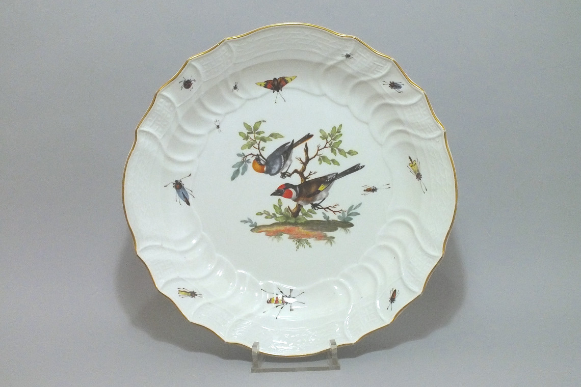 Meissen - Plat en porcelaine à décor d'oiseaux et d'insectes - XVIIIe Siècle