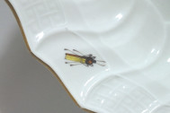 Meissen - Plat en porcelaine à décor d'oiseaux et d'insectes - XVIIIe Siècle