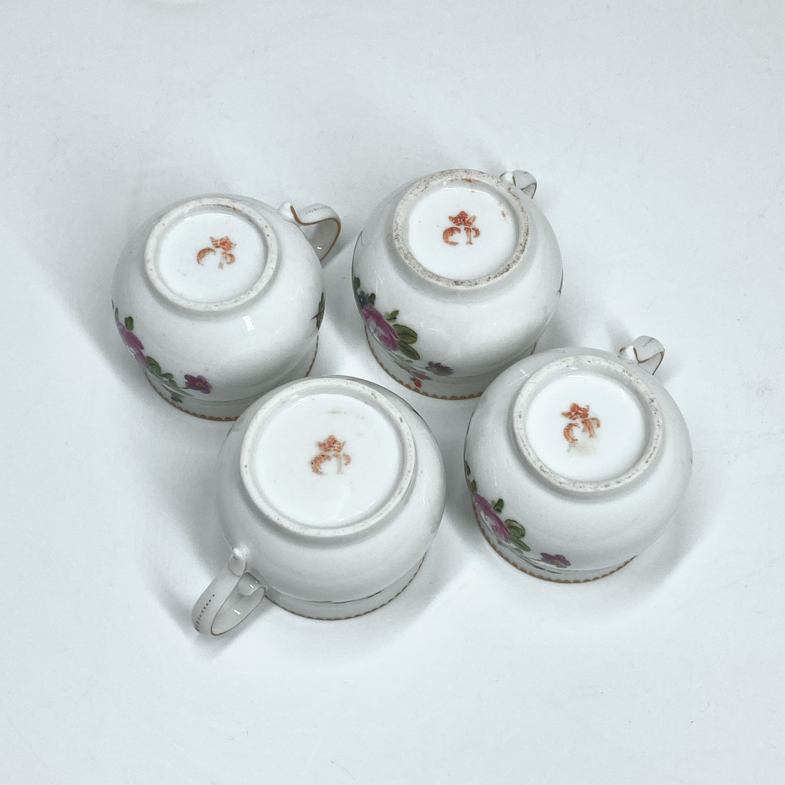 Paris - Manufacture du Comte d’Artois - Quatre pots à jus - XVIIIe siècle