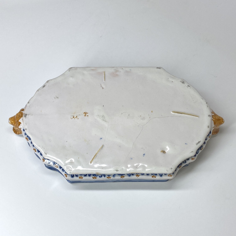 Moustiers - Earthenware writing case - Mid Eighteenth century