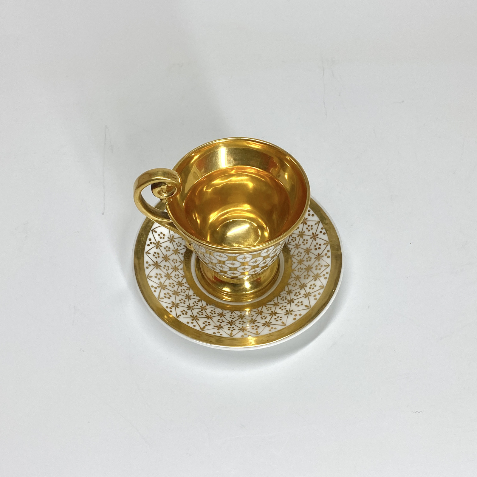 Paris - Tasse sur piédouche - Début du XIXe siècle