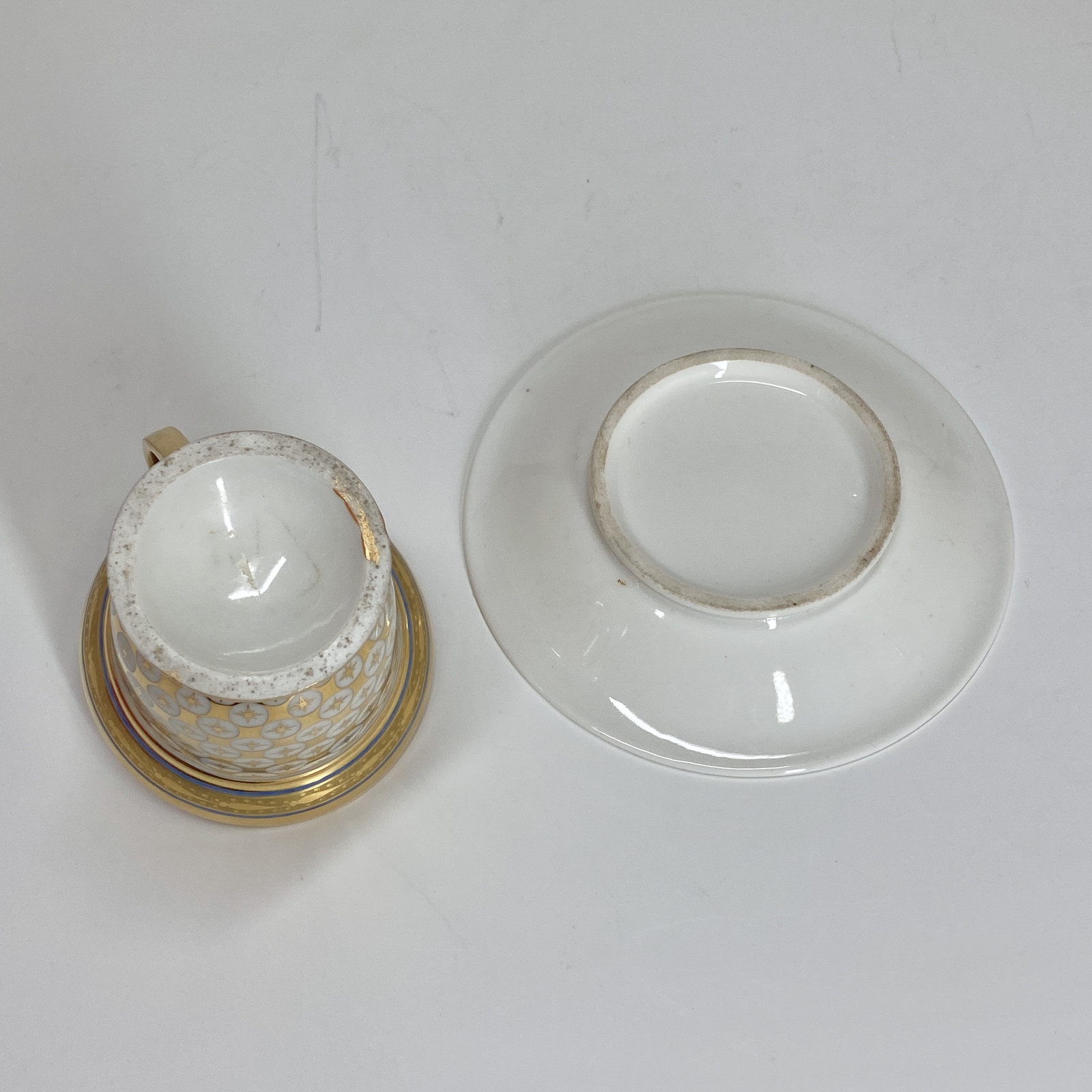 Paris - Tasse sur piédouche - Début du XIXe siècle