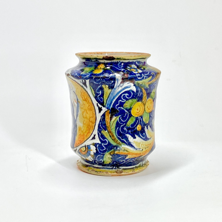 Slightly waisted albarello in Venetian majolica - Workshop of Maestro Domenico - Sixteenth century