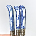 Trois fourchettes à manche en porcelaine de Saint-Cloud - Vers 1710-1730
