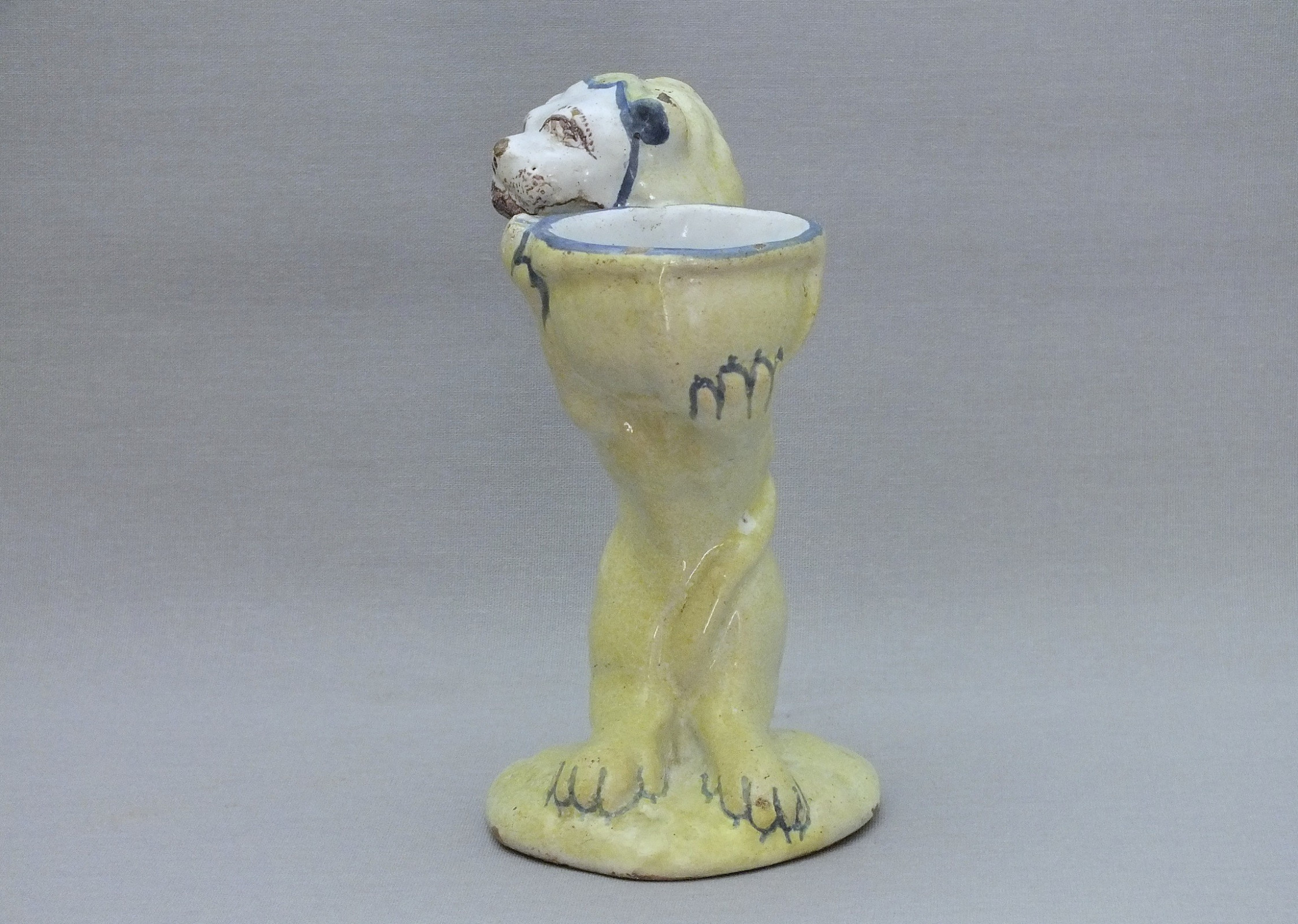 Wrisberg Holzen (Germany) - Lion forming saleron - Eighteenth Century