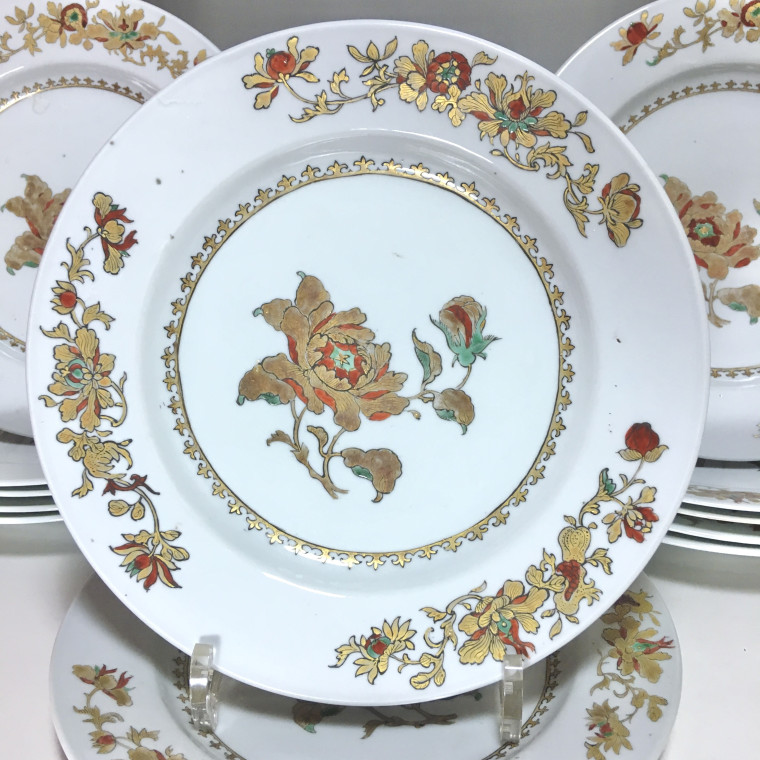 China - Suite of twelve plates - Qianlong Period