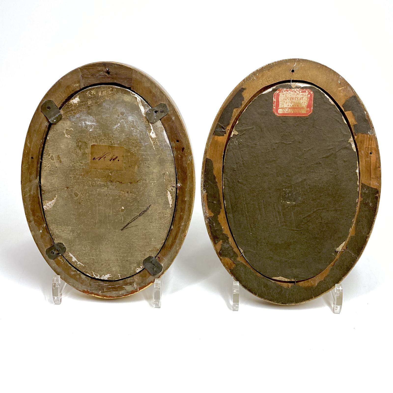 Castelli - Paire de plaques ovales figurant les allégories du mariage et de la servitude - XVIIIe siècle