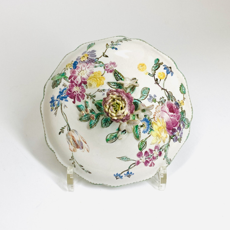 Marseille earthenware cover - Veuve Perrin - Eighteenth century