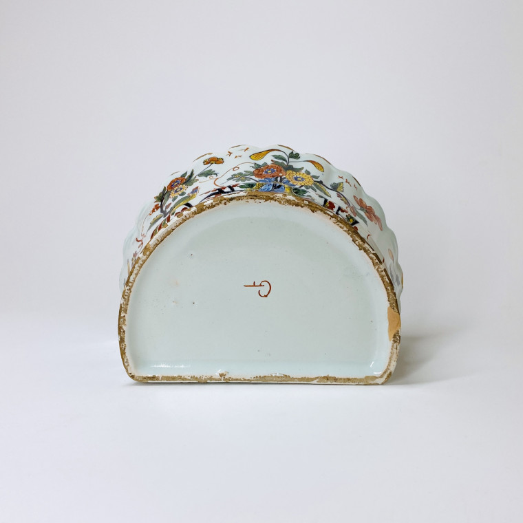 Rouen - Bouquetière d'applique - XVIIIe siècle