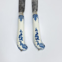 Saint-cloud - Two knives decorated with coats of arms - Beginning of the Eighteenth century.