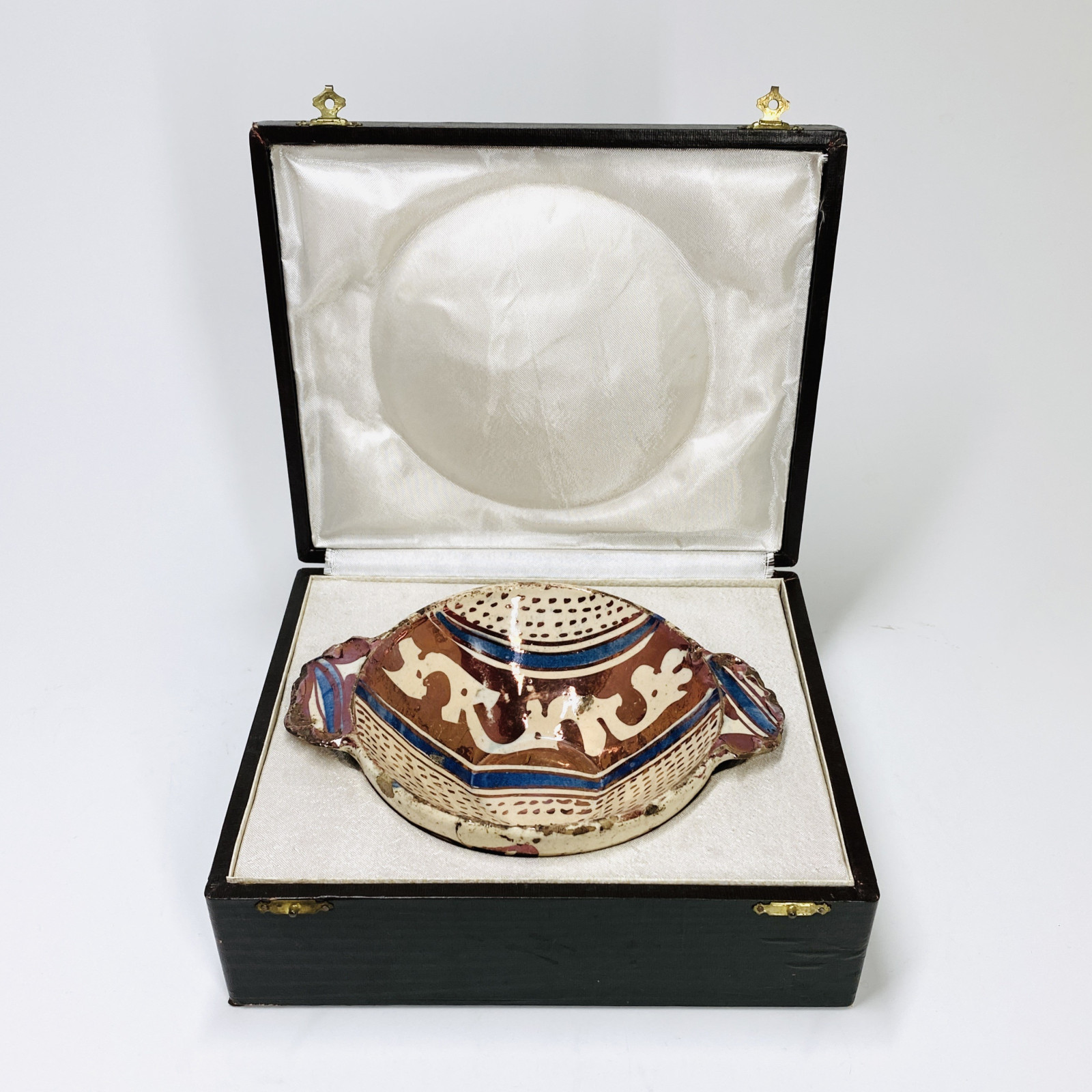 Manisès (Valence) - Hispano-Mauresque - Bowl with ears - Seventeenth century