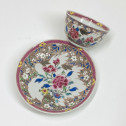 Sorbet et sa soucoupe en porcelaine de chine de la famille rose - Période Qianlong (1735-1796)