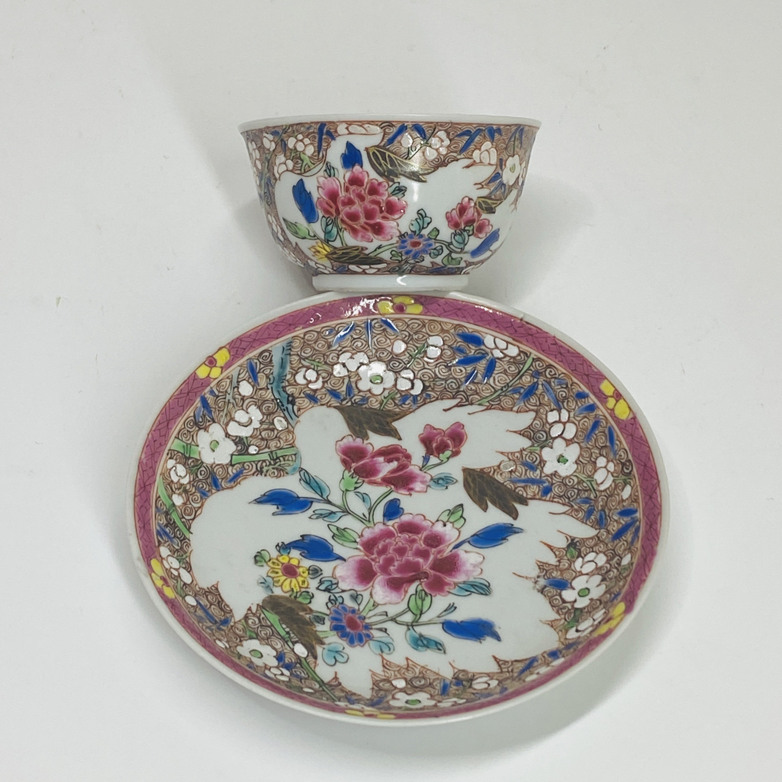 Sorbet et sa soucoupe en porcelaine de chine de la famille rose - Période Qianlong (1735-1796)