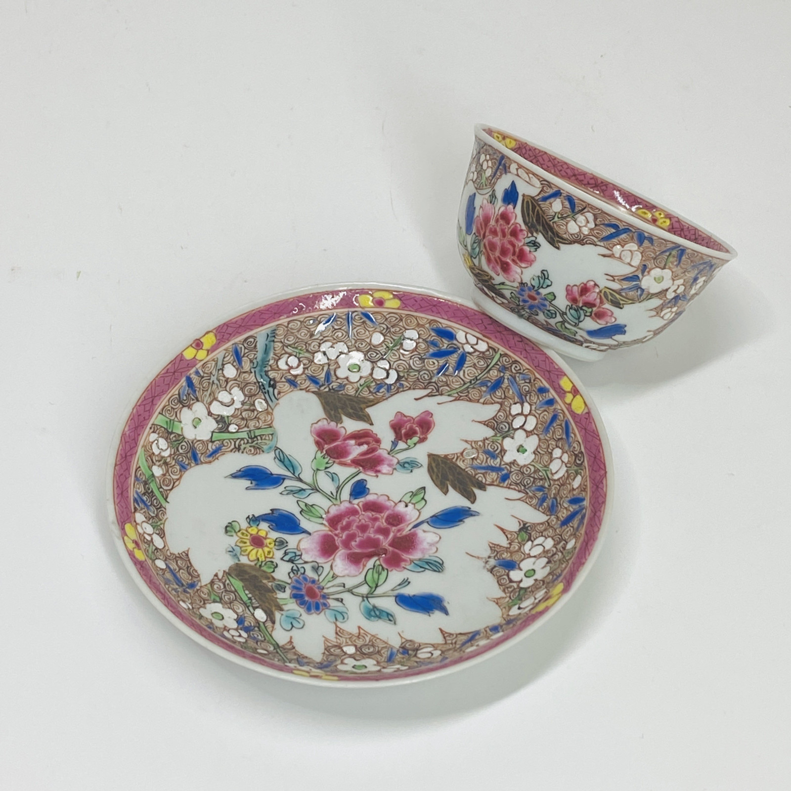 Sorbet et sa soucoupe en porcelaine de chine de la famille rose - Période Qianlong (1735-1796)