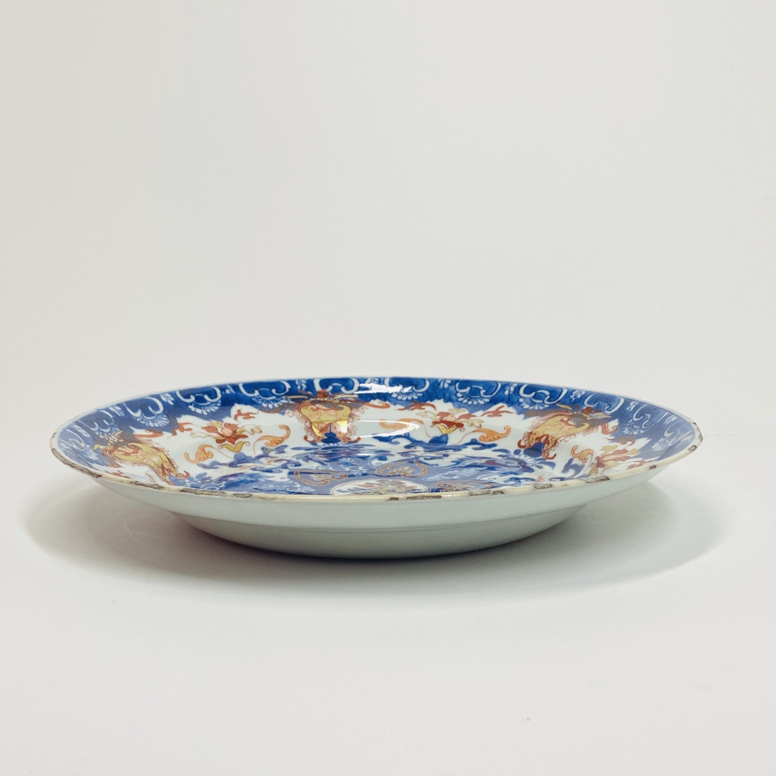 Chine - Paire de plats à décor de lambrequins - Epoque Kangxi (1661-1722)