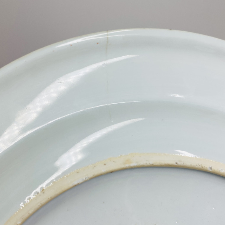 Chine - Paire de plats à décor de lambrequins - Epoque Kangxi (1661-1722)