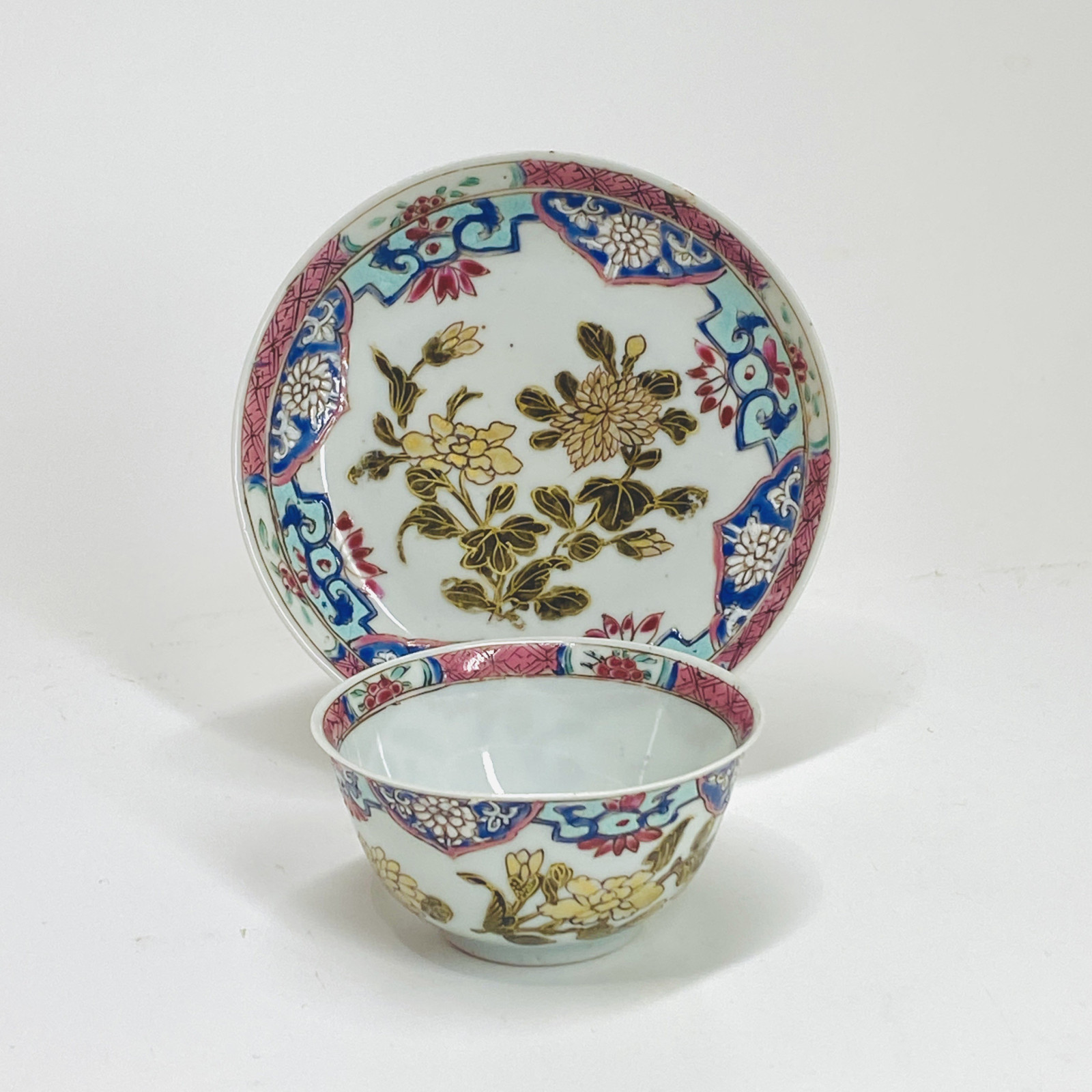 Sorbet et sa soucoupe en porcelaine de chine de la famille rose - Période Qianlong (1735-1796)