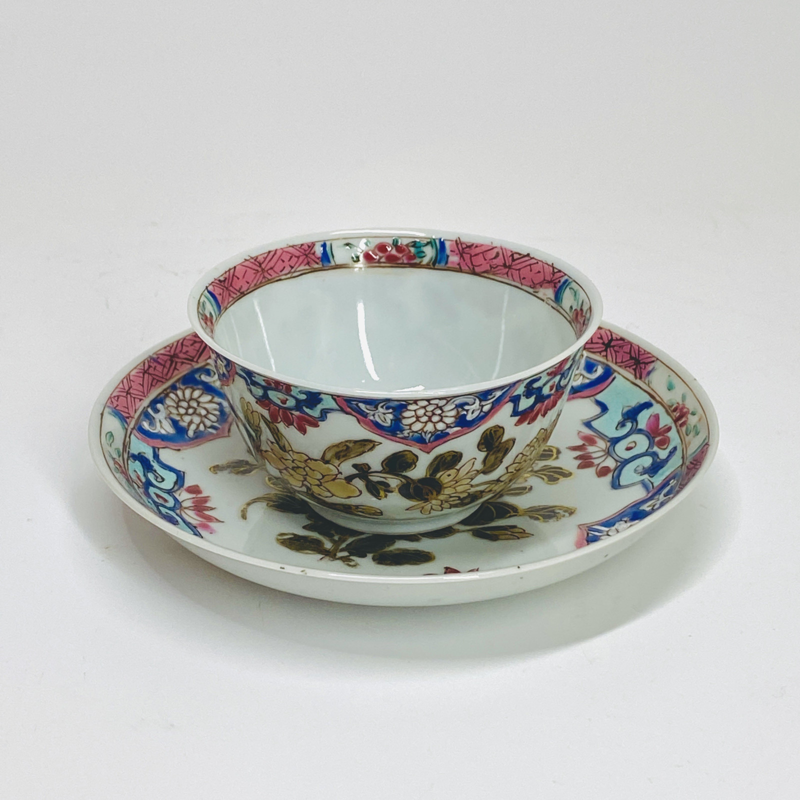 Sorbet et sa soucoupe en porcelaine de chine de la famille rose - Période Qianlong (1735-1796)