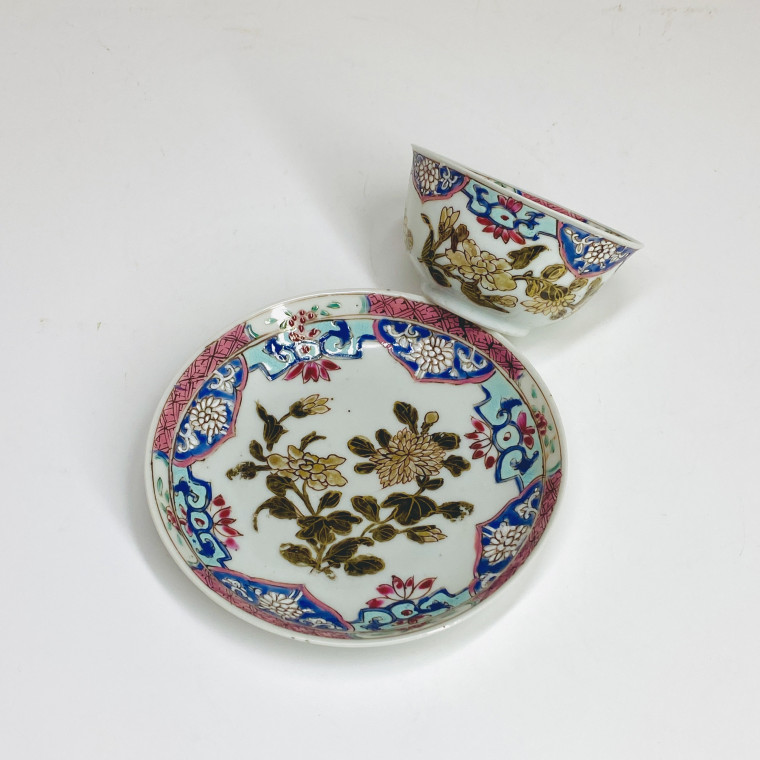 Sorbet et sa soucoupe en porcelaine de chine de la famille rose - Période Qianlong (1735-1796)