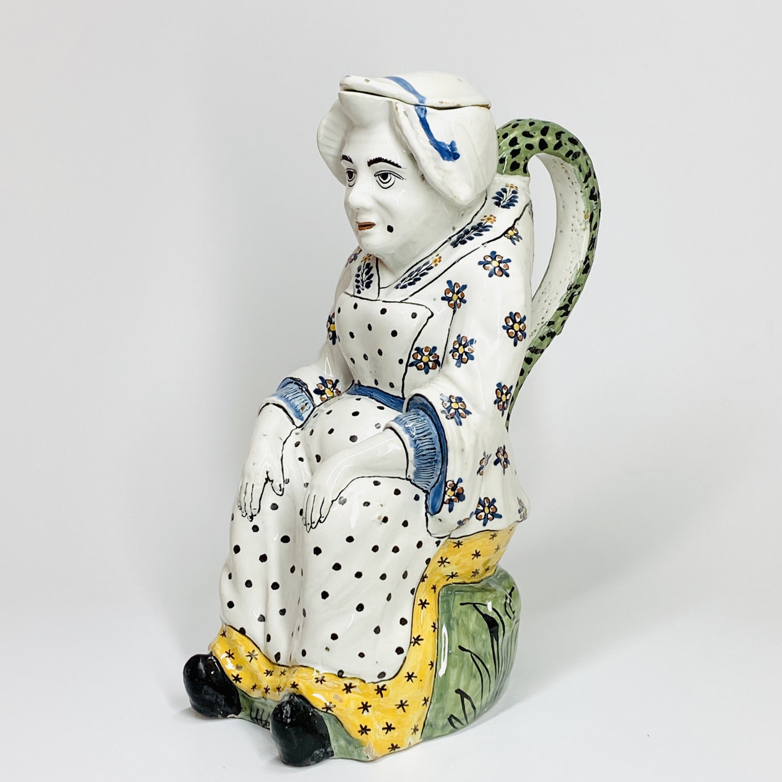 "Jacqueline" pitcher in Lille earthenware - Eighteenth century