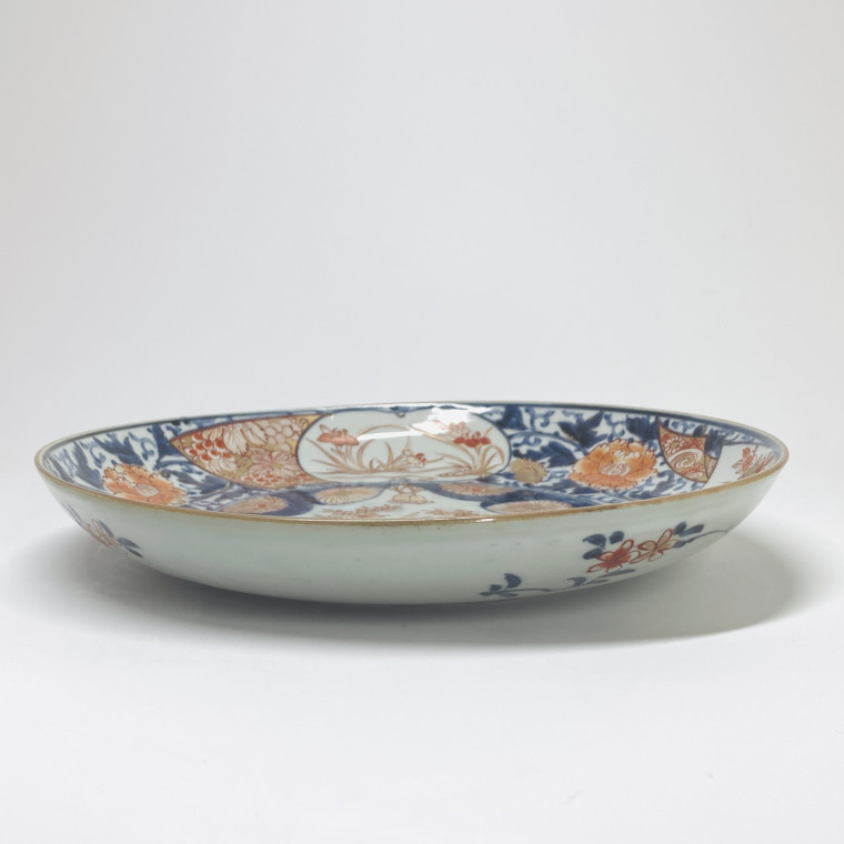 JAPON - Paire de coupes à décor dit "Imari" - XVIIIe siècle