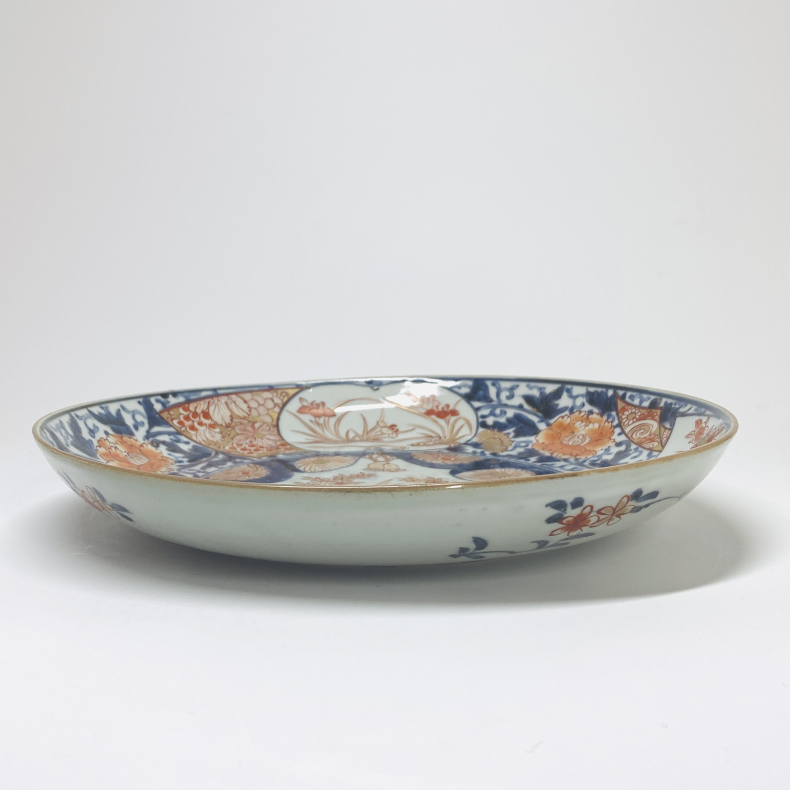 JAPON - Paire de coupes à décor dit "Imari" - XVIIIe siècle