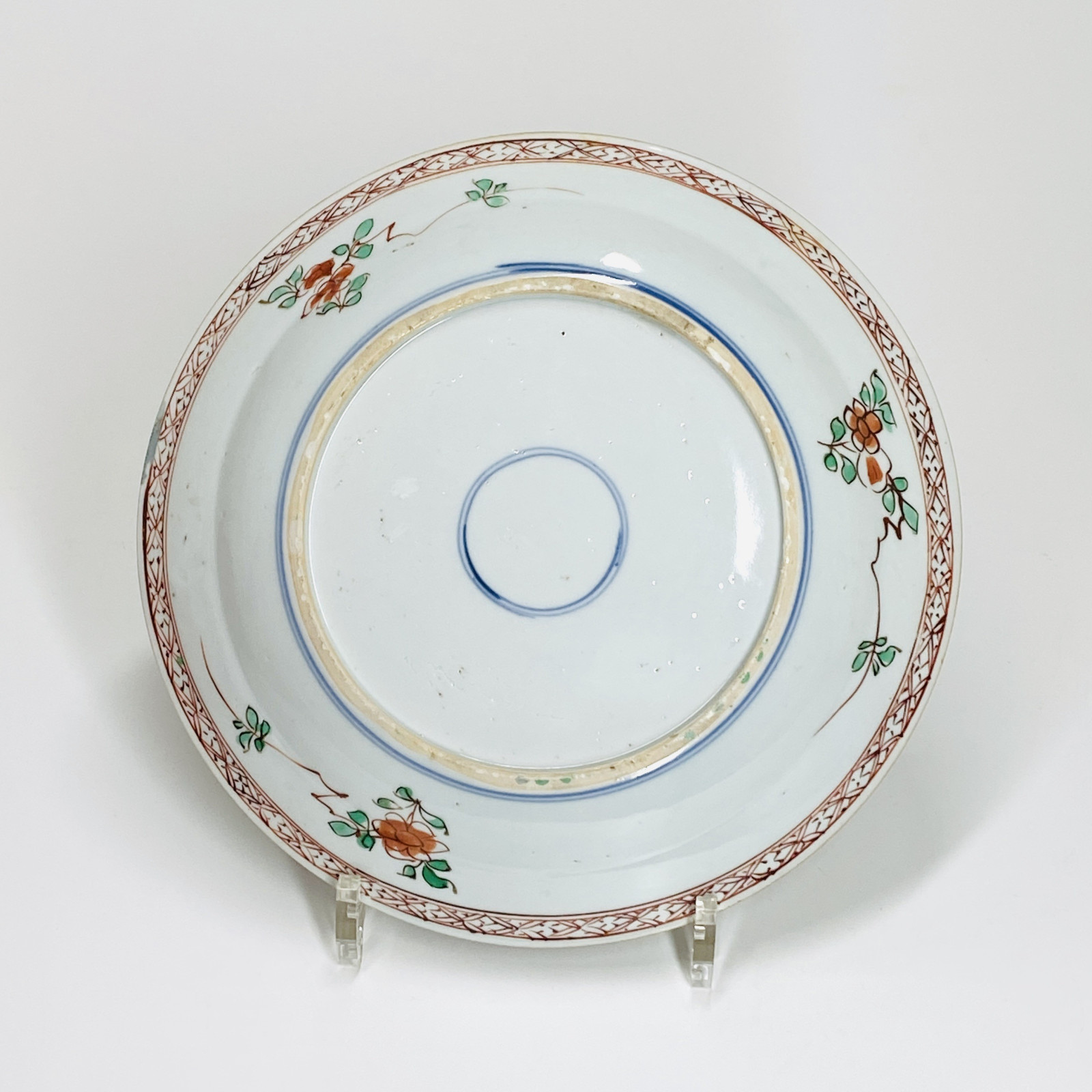 Assiette en porcelaine de Chine de la Famille verte - Époque Kangxi (1662-1722)
