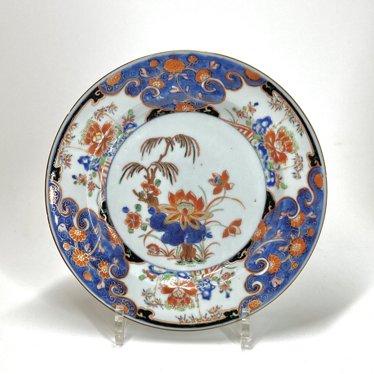 Chine - Paire d’assiettes en porcelaine de la famille verte - Époque Kangxi(1662-1722)