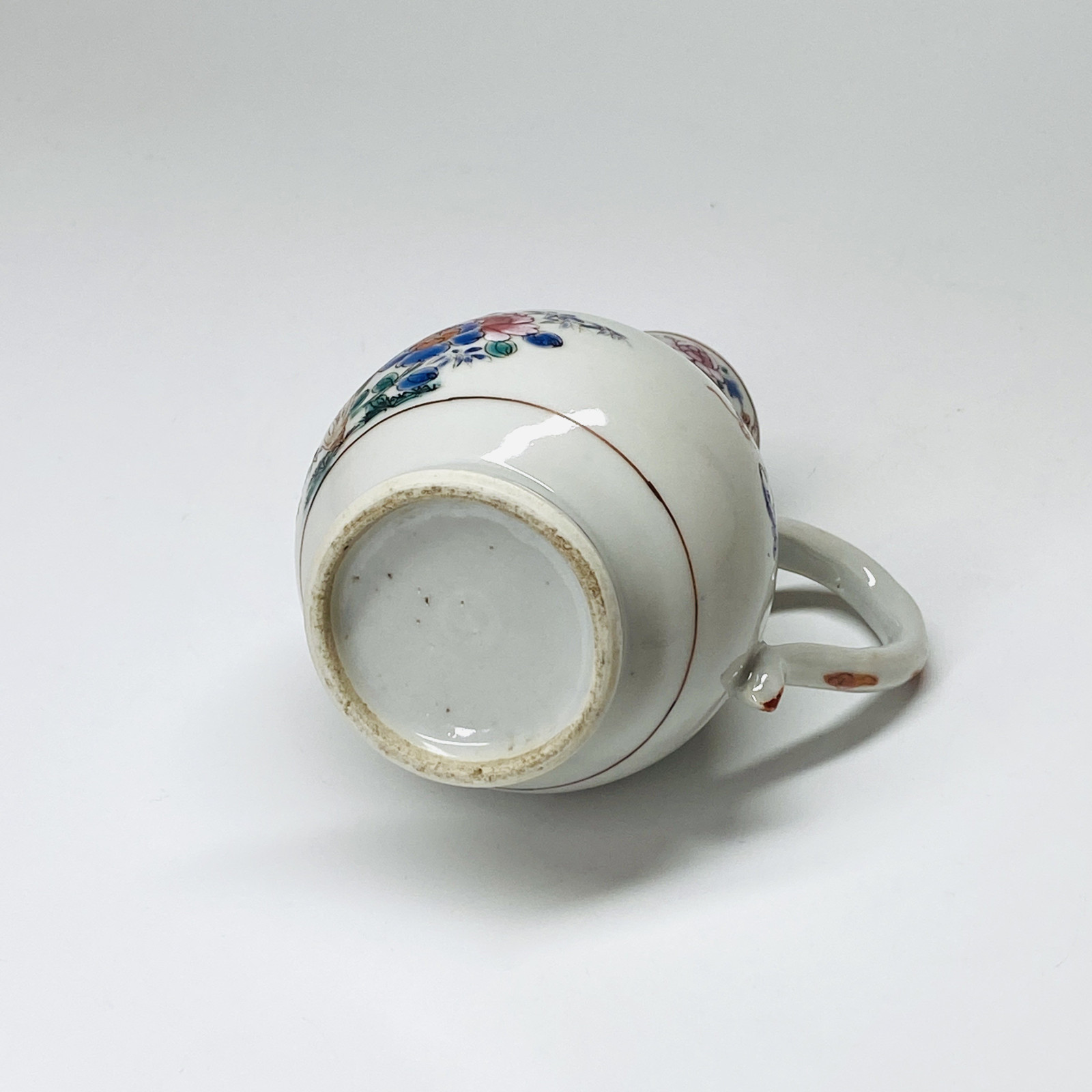 China - Qianlong period covered jug (1736-1795)
