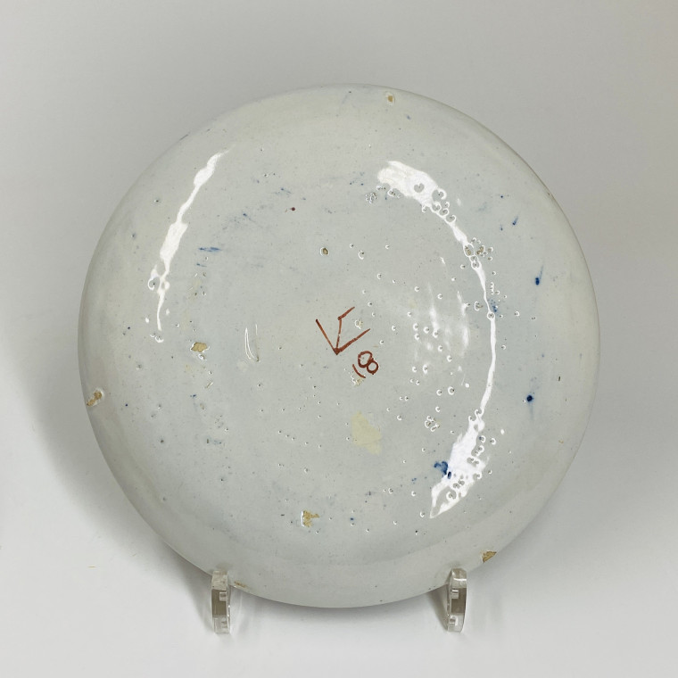 Delft - Paire d'assiettes polychrome - XVIIIe siècle