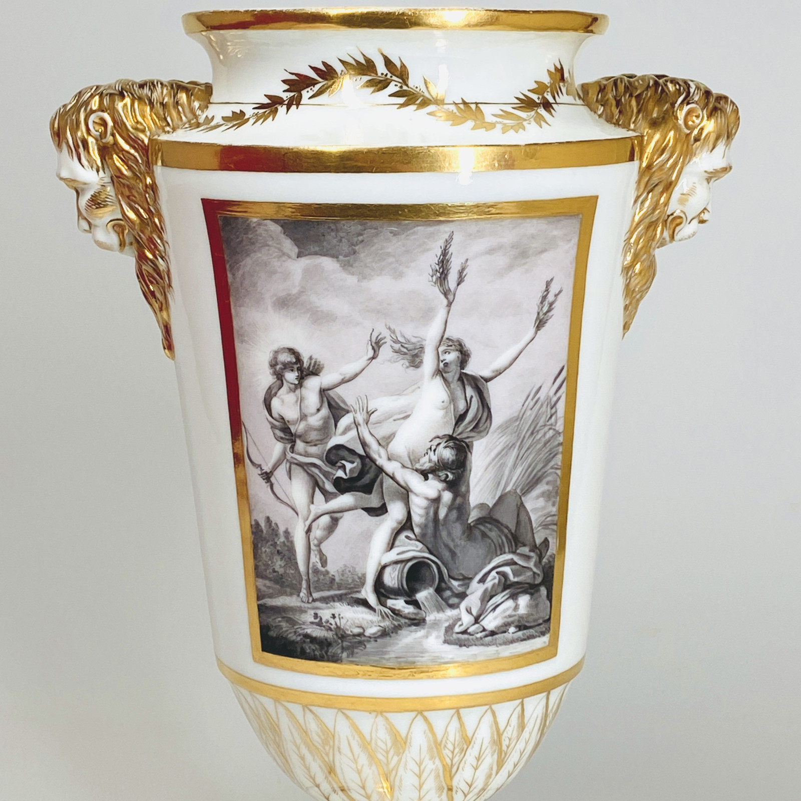 Lille - Paire de vases à décor de grisaille - XVIIIe siècle