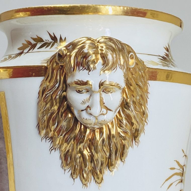 Lille - Paire de vases à décor de grisaille - XVIIIe siècle