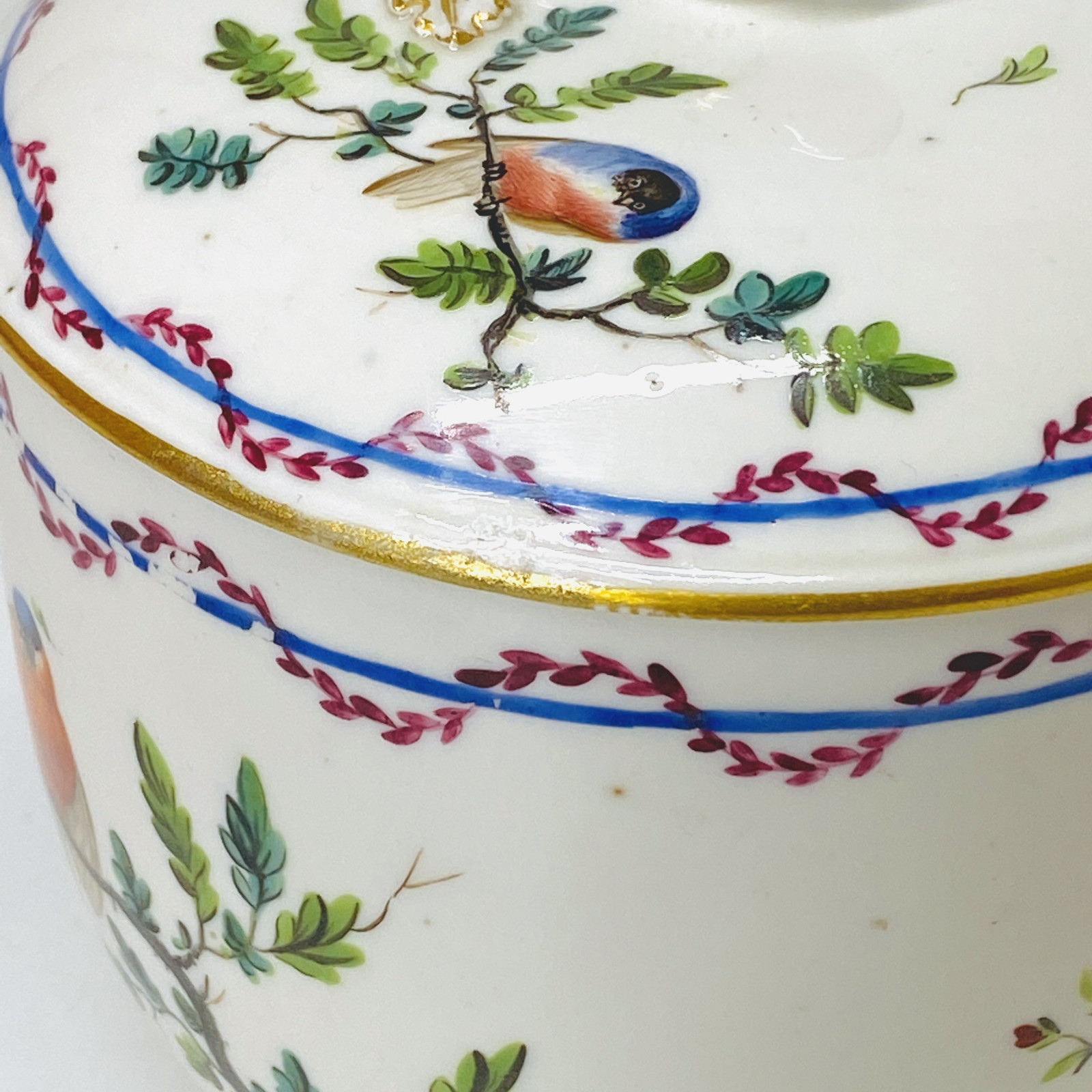 Loosdrecht - Sugar pot decorated with an owl - Eighteenth century