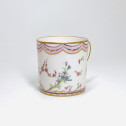 Sèvres - Grande tasse litron en porcelaine tendre - XVIIIe siècle